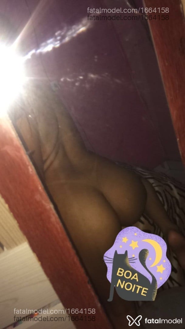 Acompanhante mulher morena (o) de olhos pretos em Manaus Acompanhante mulher morena (o) de olhos pretos em Manaus - Lua bella