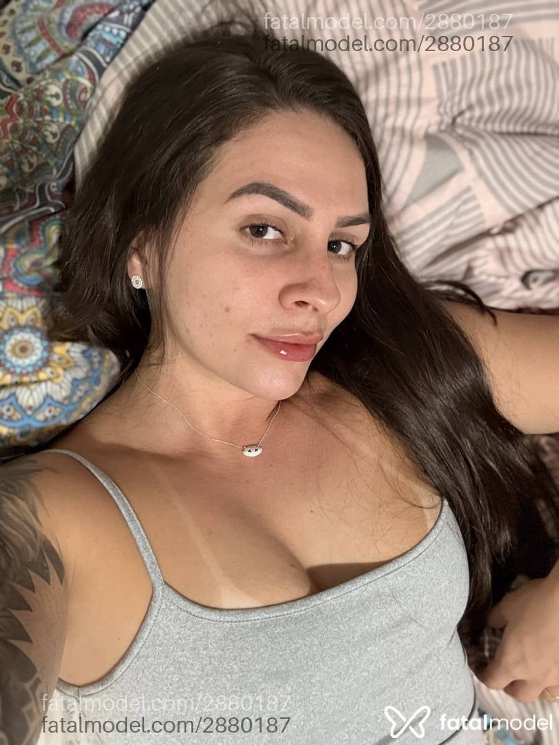 Acompanhante mulher com cabelo castanho de olhos castanhos - Deb