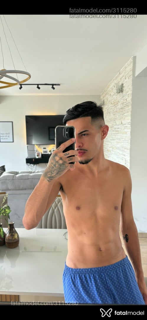 Acompanhante homem morena (o) de olhos pretos - Rafael Lirá