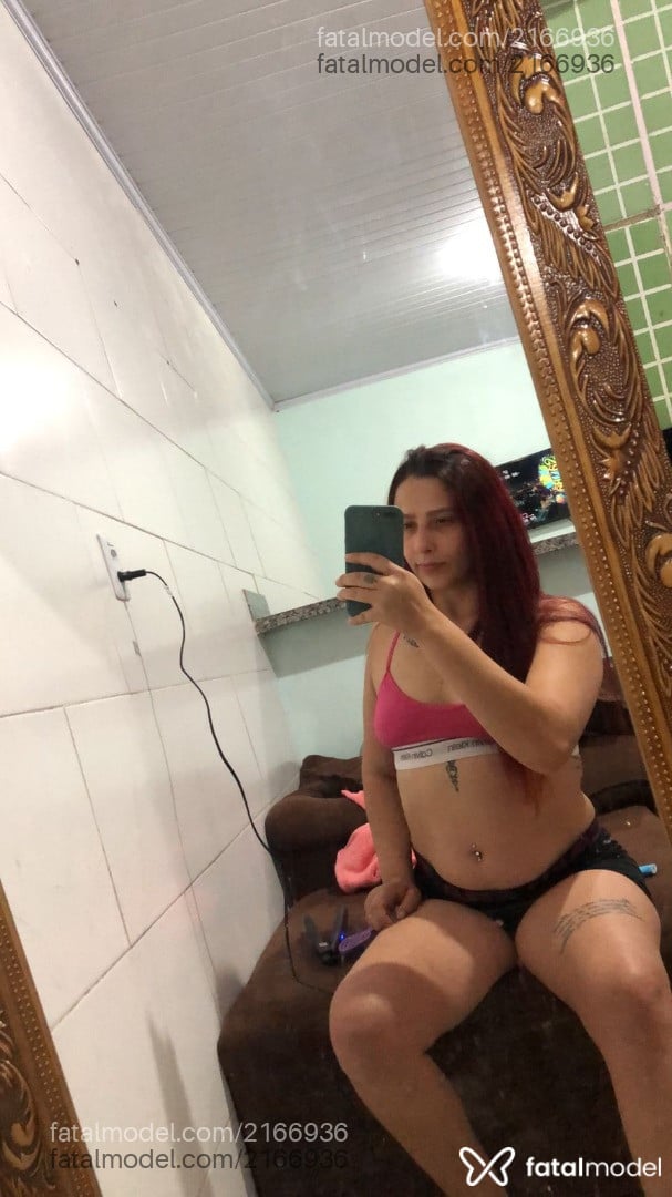 Acompanhante mulher ruiva (o) de olhos castanhos em Goiânia - Larissa