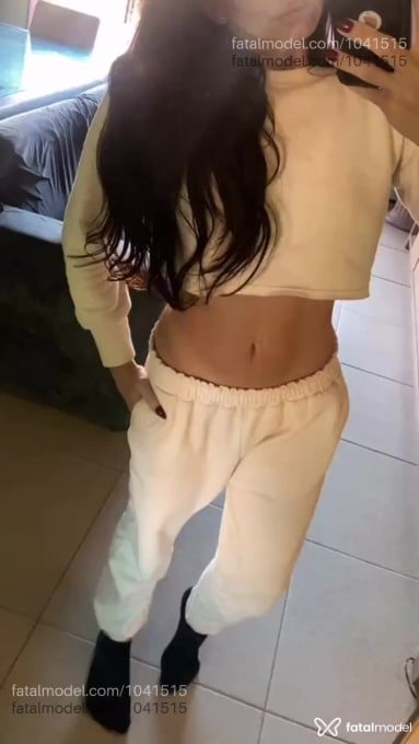 Acompanhante mulher trans com cabelo castanho de olhos verdes em Florianópolis - Scarlet