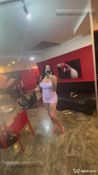 Acompanhante travesti morena (o) de olhos castanhos em Caldas Novas - Sabrina