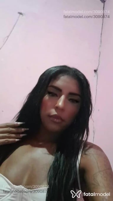 Acompanhante mulher morena (o) de olhos pretos em Cabo Frio Acompanhante mulher morena (o) de olhos pretos em Cabo Frio - Bombomzinha