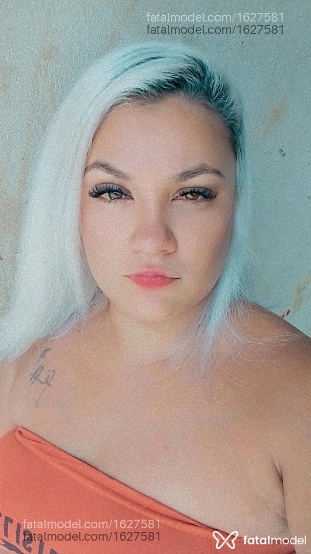 Acompanhante mulher loira (o) de olhos castanhos em Ariquemes - Rhadassa Rhicary