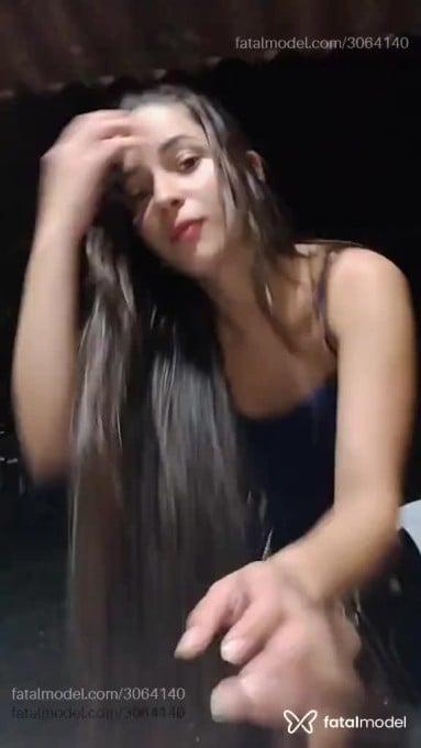 Acompanhante mulher com cabelo castanho de olhos castanhos - Liara Acompanhante mulher com cabelo castanho de olhos castanhos - Liara