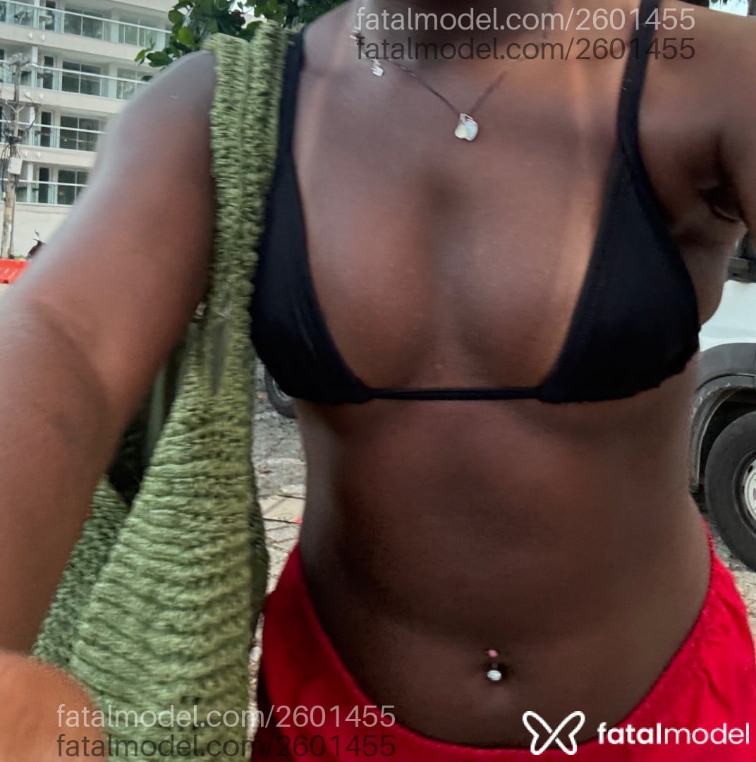 Acompanhante mulher morena (o) de olhos pretos em Rio de Janeiro - Oncinha