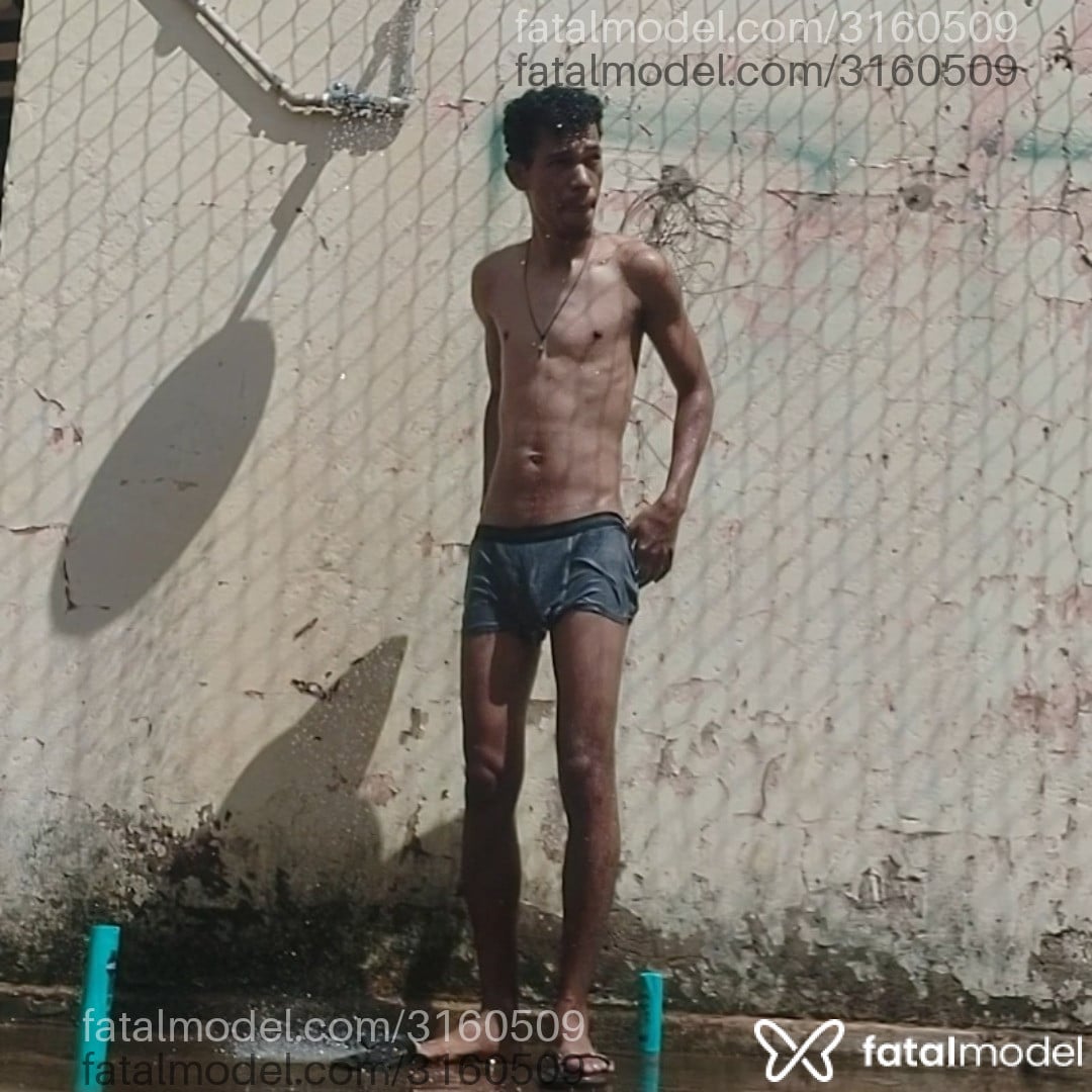 Acompanhante homem morena (o) de olhos castanhos em Ribeirão Preto - Luarr