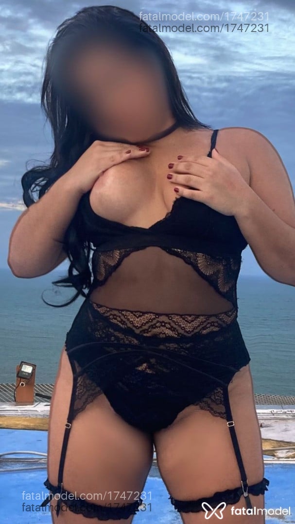 Acompanhante mulher morena (o) de olhos castanhos em Recife Acompanhante mulher morena (o) de olhos castanhos em Recife - Maya Dantas