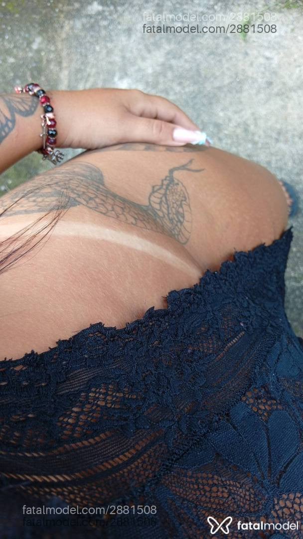 Acompanhante mulher morena (o) de olhos pretos - Isabelly