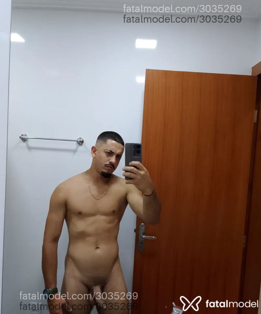 Acompanhante homem morena (o) de olhos castanhos em Rio de Janeiro - Caliman