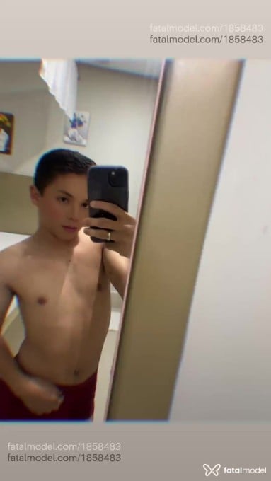 Acompanhante mulher trans morena (o) de olhos pretos em Goiânia - Duarte