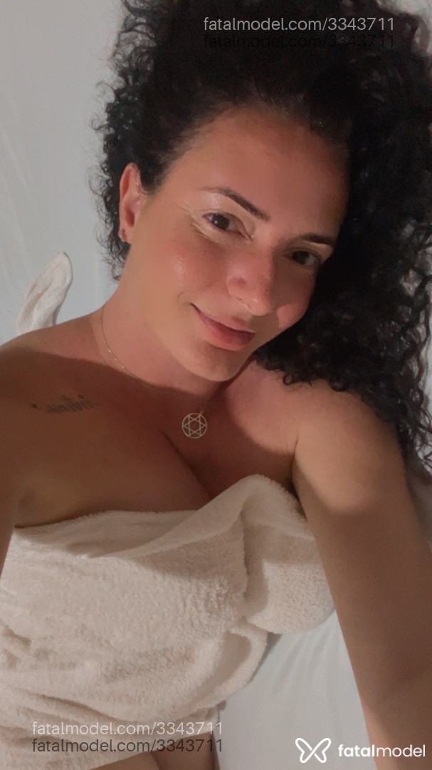 Acompanhante mulher com cabelo castanho de olhos castanhos - Luna Nandes
