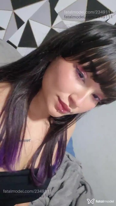 Acompanhante mulher com cabelo castanho de olhos castanhos - Bianca Acompanhante mulher com cabelo castanho de olhos castanhos - Bianca