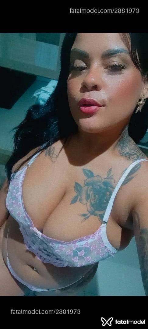 Acompanhante mulher morena (o) de olhos castanhos - Abahianaarretada