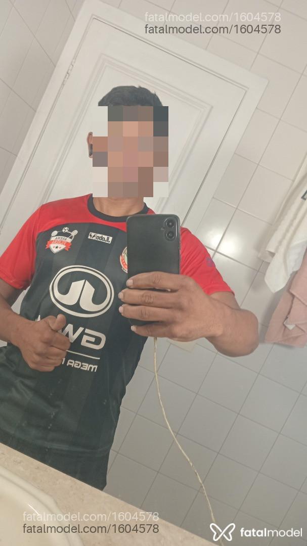 Acompanhante homem morena (o) de olhos pretos em Taboão da Serra - Hétero Antiquado