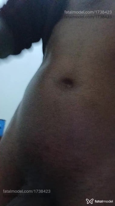 Acompanhante homem morena (o) de olhos pretos em Mogi Guaçu - Negro