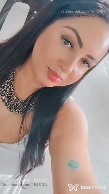 Acompanhante mulher morena (o) de olhos castanhos em São José dos Campos Acompanhante mulher morena (o) de olhos castanhos em São José dos Campos - Sibelle
