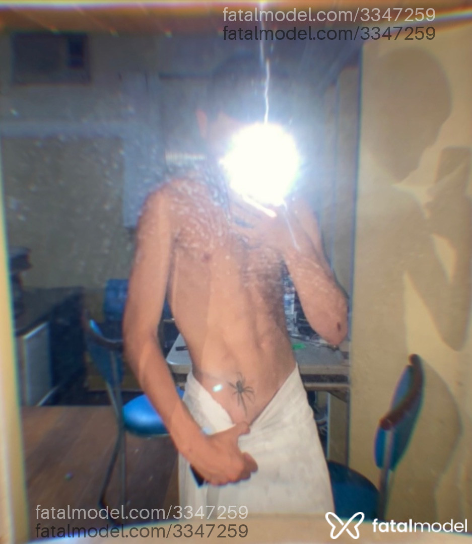 Acompanhante homem loira (o) de olhos castanhos em Londrina - Carlos