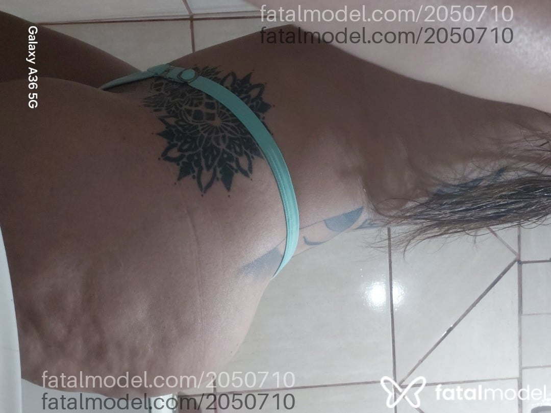 Acompanhante mulher morena (o) de olhos mel em Virtual - Kah