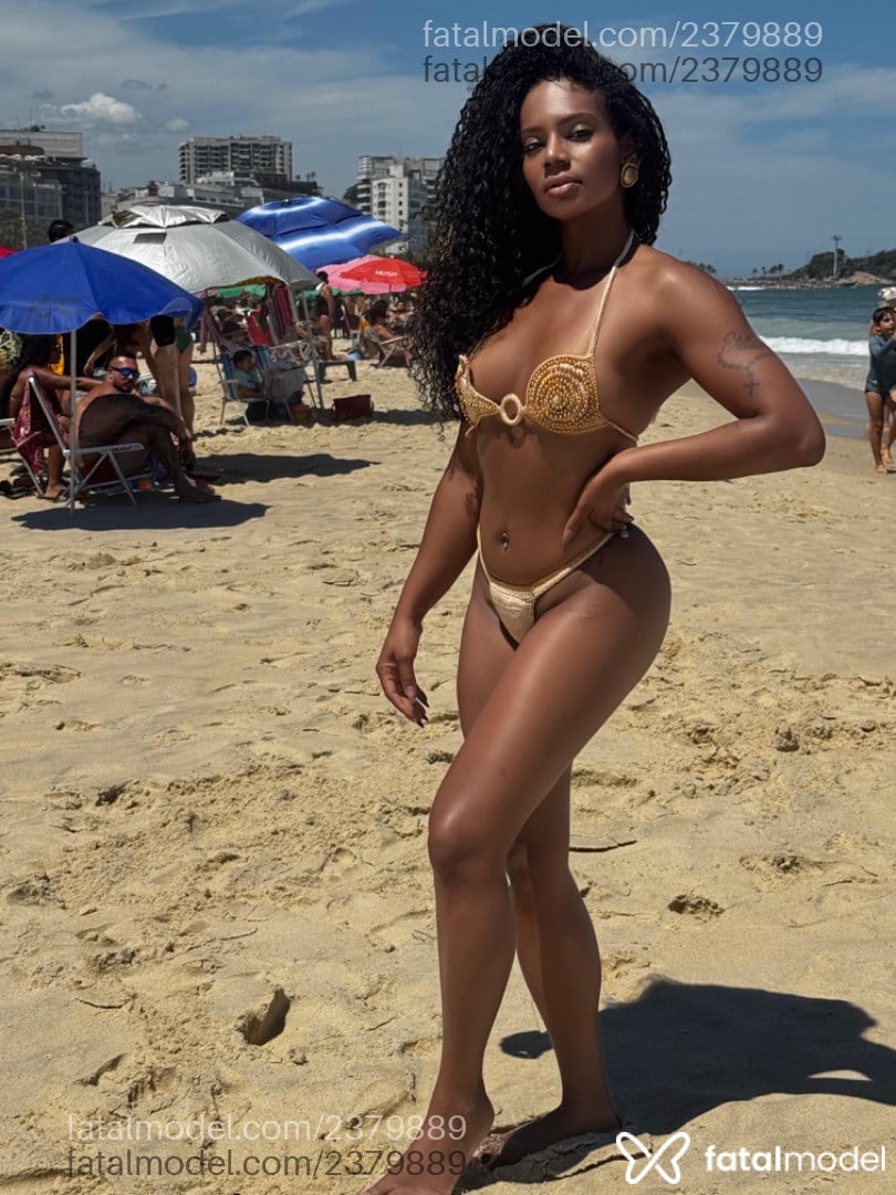 Acompanhante mulher morena (o) de olhos castanhos em Rio de Janeiro - Cintia Melo