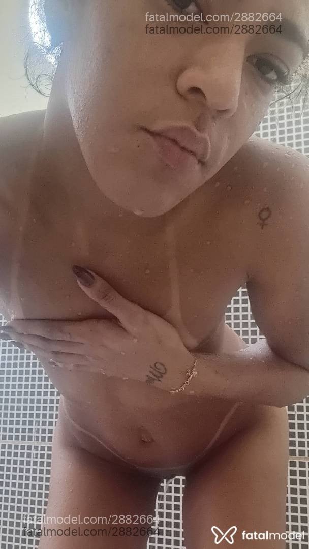 Acompanhante mulher morena (o) de olhos castanhos - Ruth