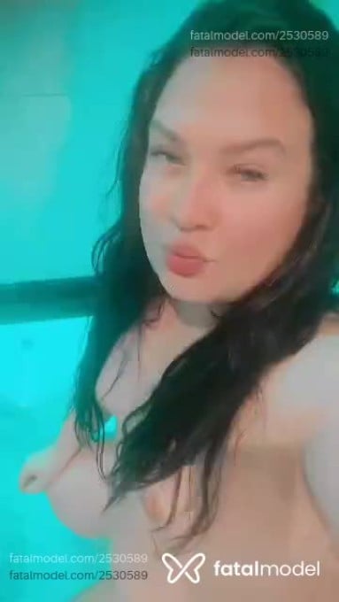 Acompanhante mulher trans morena (o) de olhos azuis - Isabella Acompanhante mulher trans morena (o) de olhos azuis - Isabella