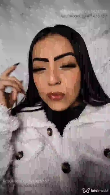 Acompanhante mulher com cabelo castanho de olhos castanhos em Belo Horizonte - Valentinacolômbia