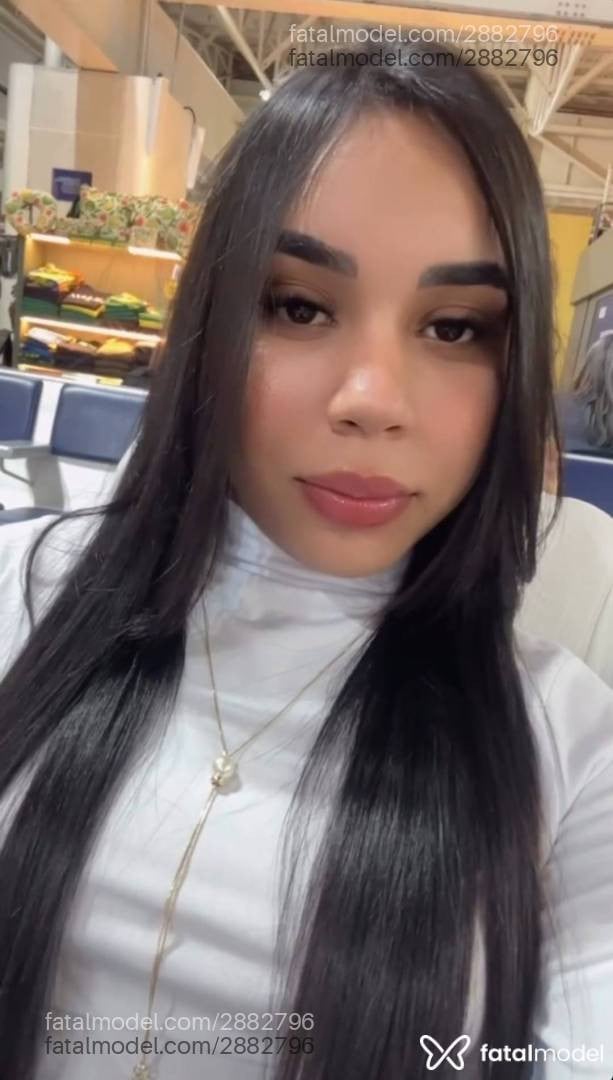 Acompanhante mulher morena (o) de olhos castanhos - Melissa Brandao