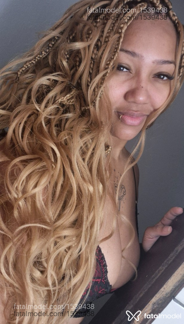 Acompanhante mulher morena (o) de olhos castanhos em Imperatriz - Mel
