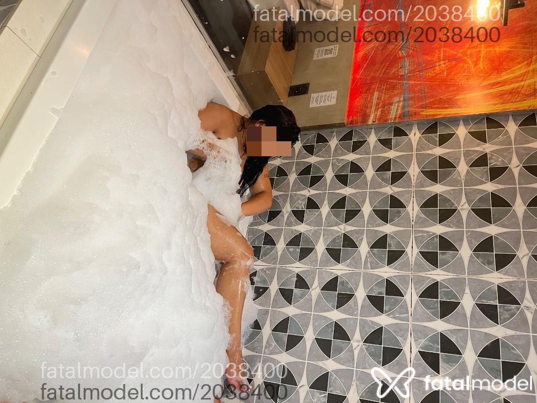 Acompanhante mulher morena (o) de olhos castanhos em Belo Horizonte - Luna Martins