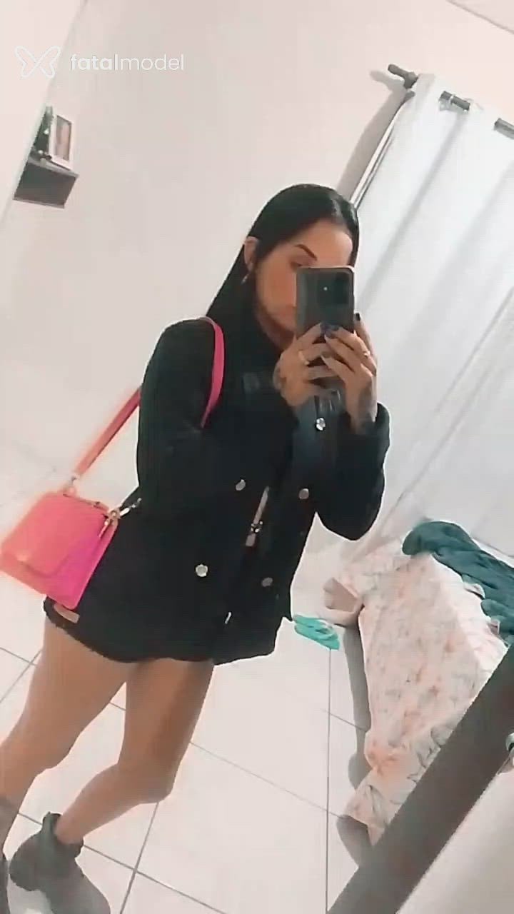 Acompanhante mulher morena (o) de olhos castanhos em Bom Despacho Acompanhante mulher morena (o) de olhos castanhos em Bom Despacho - Aghata