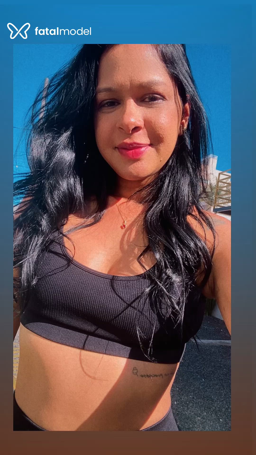 Acompanhante mulher morena (o) de olhos castanhos - Raissa