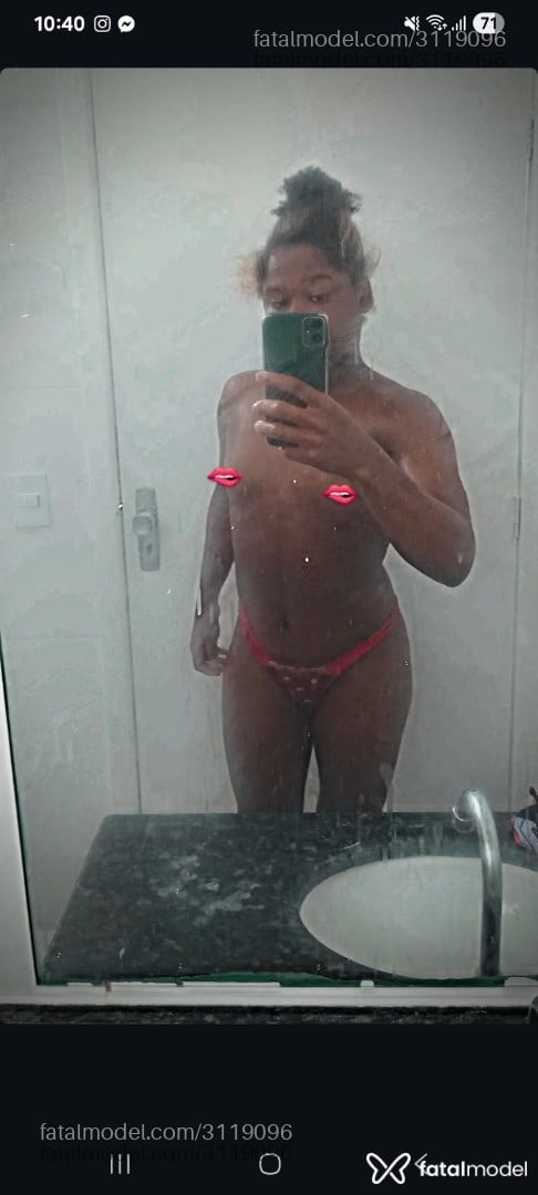 Acompanhante mulher trans morena (o) de olhos pretos em Teixeira de Freitas - Luh