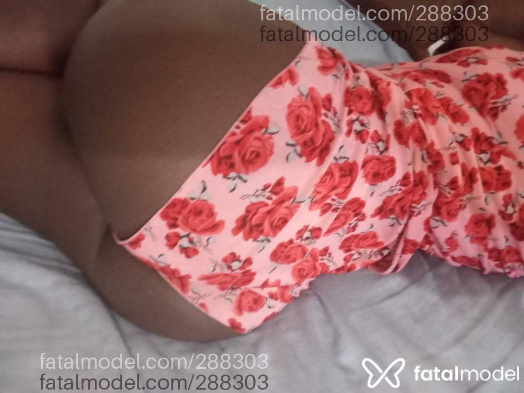 Acompanhante mulher com cabelo castanho de olhos pretos - Hyara bonbon