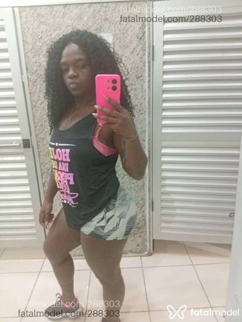 Acompanhante mulher com cabelo castanho de olhos pretos - Hyara bonbon