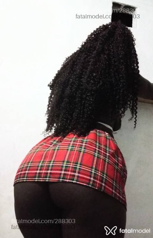 Acompanhante mulher com cabelo castanho de olhos pretos - Hyara bonbon