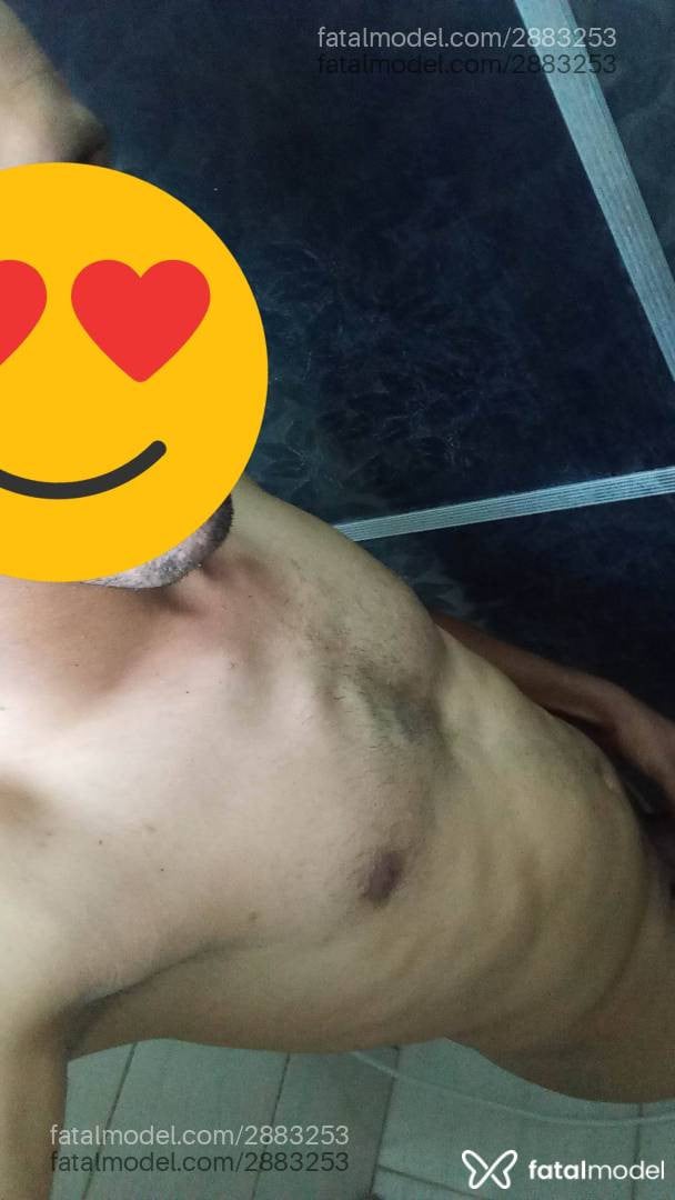 Acompanhante homem com cabelo castanho de olhos castanhos em Navegantes - Lucas Gael