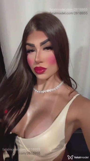 Acompanhante mulher morena (o) de olhos castanhos em Rio de Janeiro - Camila Bianchi