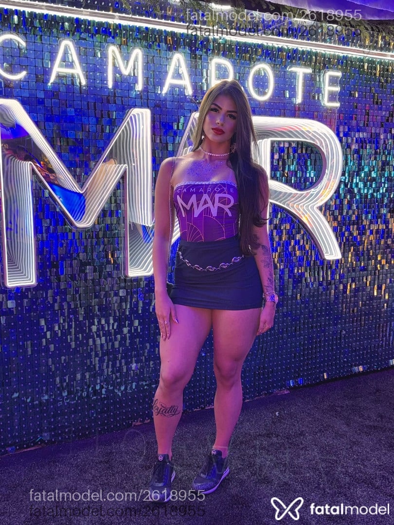Acompanhante mulher morena (o) de olhos castanhos em Rio de Janeiro - Camila Bianchi