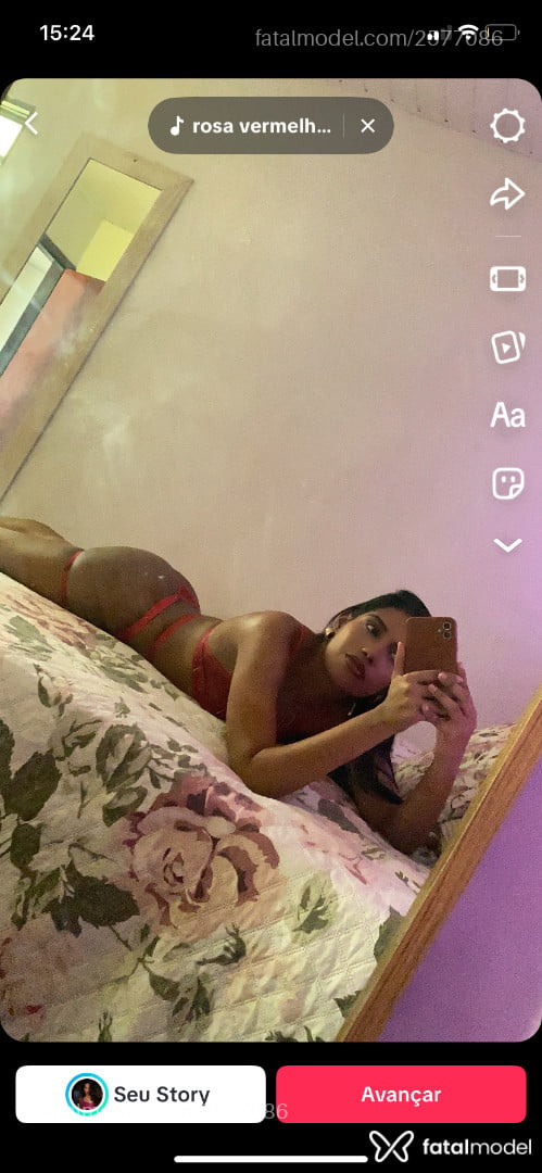 Acompanhante mulher morena (o) de olhos pretos em Goiânia - Polly