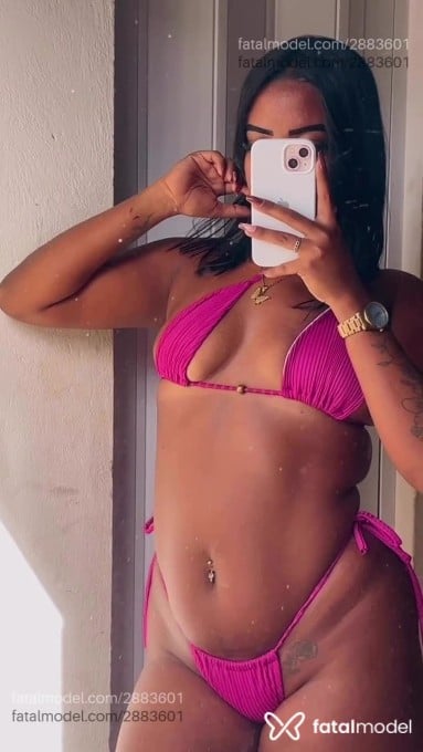 Acompanhante mulher morena (o) de olhos castanhos em Florianópolis Acompanhante mulher morena (o) de olhos castanhos em Florianópolis - ágatha Victoria