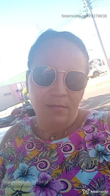 Acompanhante mulher morena (o) de olhos castanhos - Elizângela Acompanhante mulher morena (o) de olhos castanhos - Elizângela