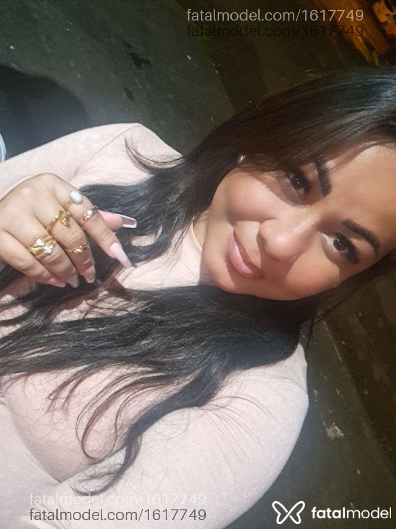 Acompanhante mulher com cabelo castanho de olhos castanhos em Bom Jesus de Goiás Acompanhante mulher com cabelo castanho de olhos castanhos em Bom Jesus de Goiás - Cristina