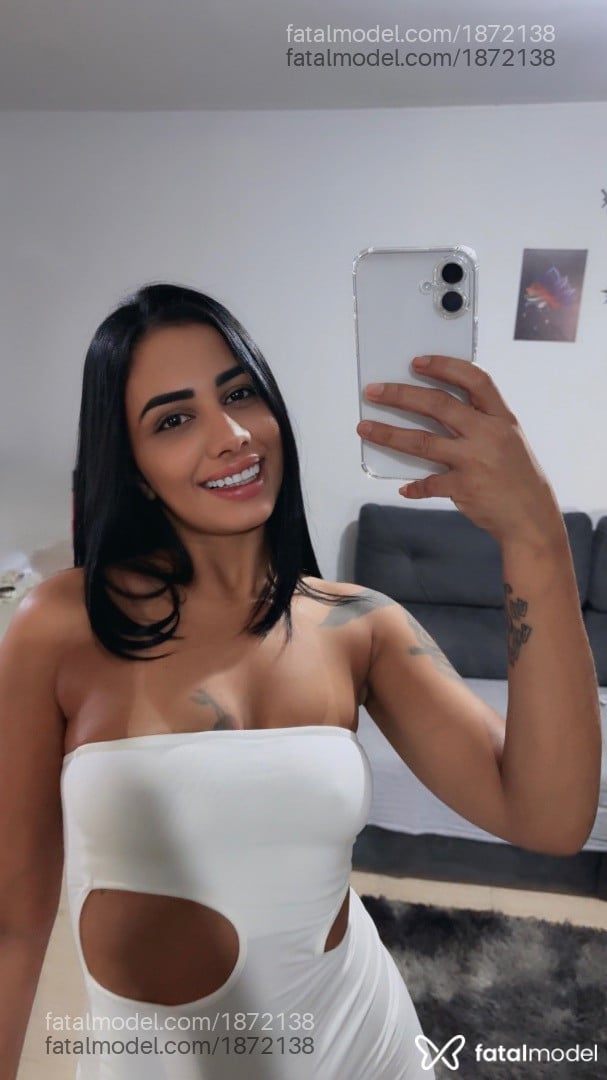 Acompanhante mulher morena (o) de olhos pretos em Rio de Janeiro - iza helena