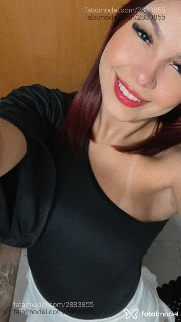 Acompanhante mulher com cabelo castanho de olhos castanhos em Uberlândia - Antonella