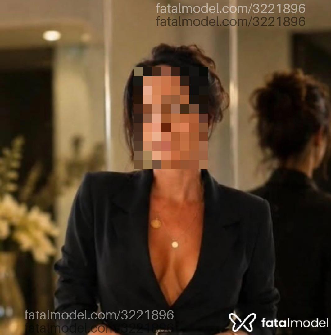 Acompanhante mulher com cabelo castanho de olhos verdes em Porto Alegre - Sophia Ferrari