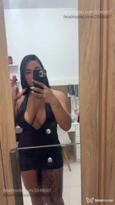 Acompanhante mulher trans morena (o) de olhos castanhos - Bela Belatrix