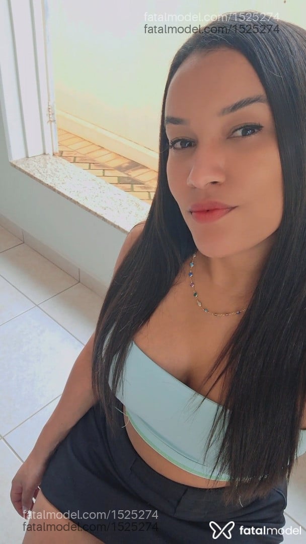 Acompanhante mulher com cabelo castanho de olhos castanhos em Três Lagoas Acompanhante mulher com cabelo castanho de olhos castanhos em Três Lagoas - Maya