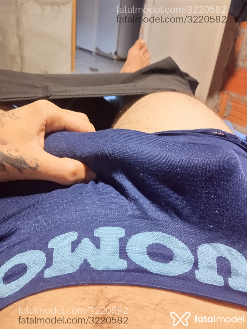 Acompanhante homem com cabelo castanho de olhos castanhos em São José Acompanhante homem com cabelo castanho de olhos castanhos em São José - Lucasduro
