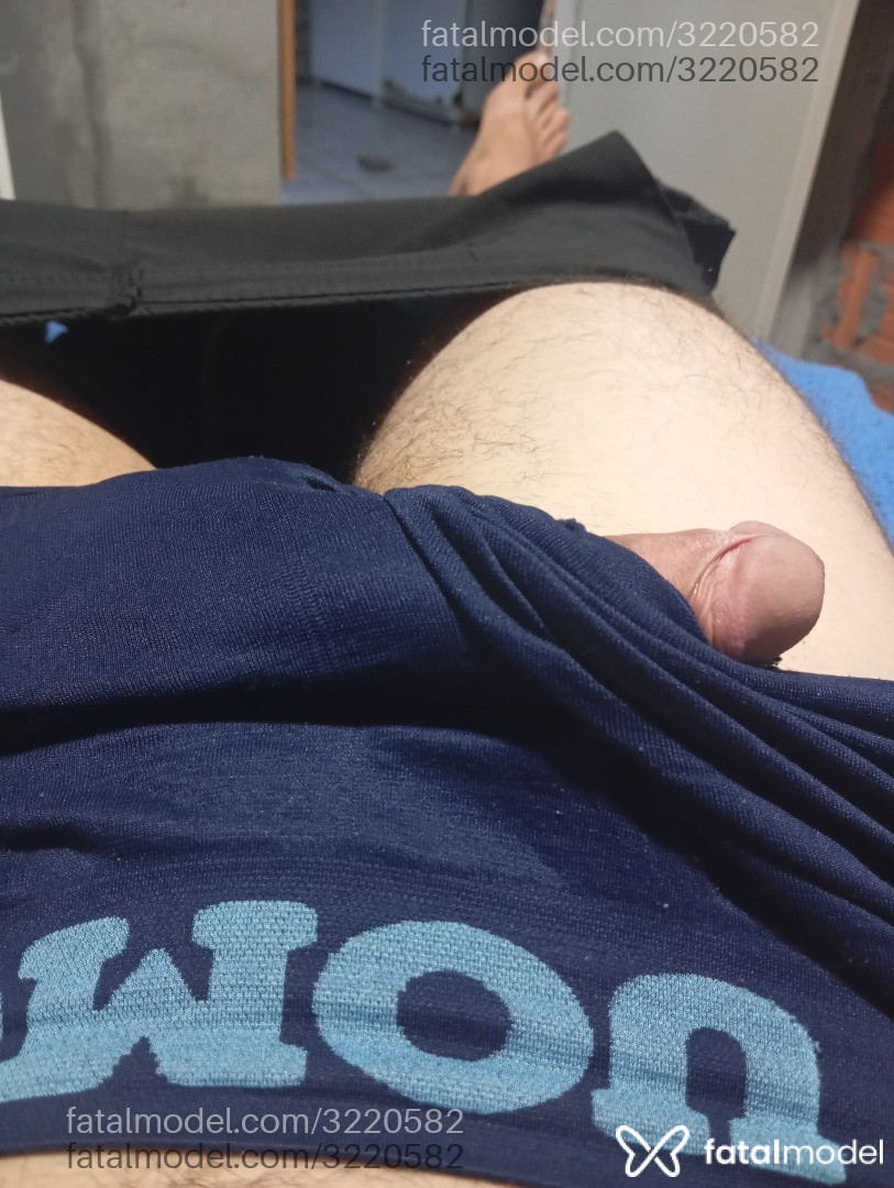 Acompanhante homem com cabelo castanho de olhos castanhos em São José Acompanhante homem com cabelo castanho de olhos castanhos em São José - Lucasduro